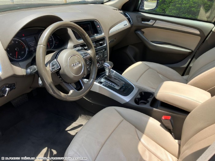 Audi Q5 AMBIENTE 2.0 TFSI 2014/2014